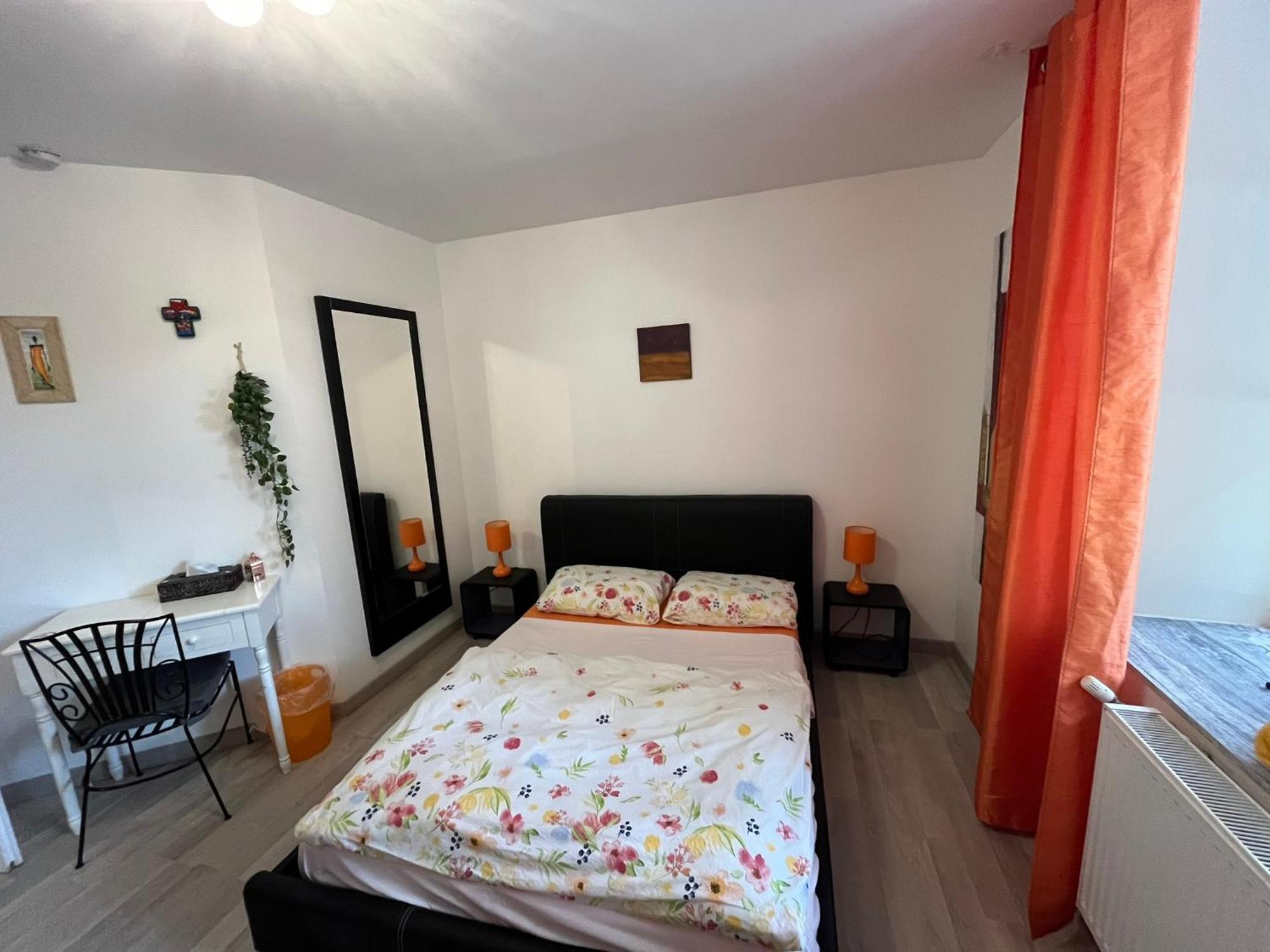 Couleurs De La Vie - Chambres D'Hotes Et Gite Cormatin Habitación foto